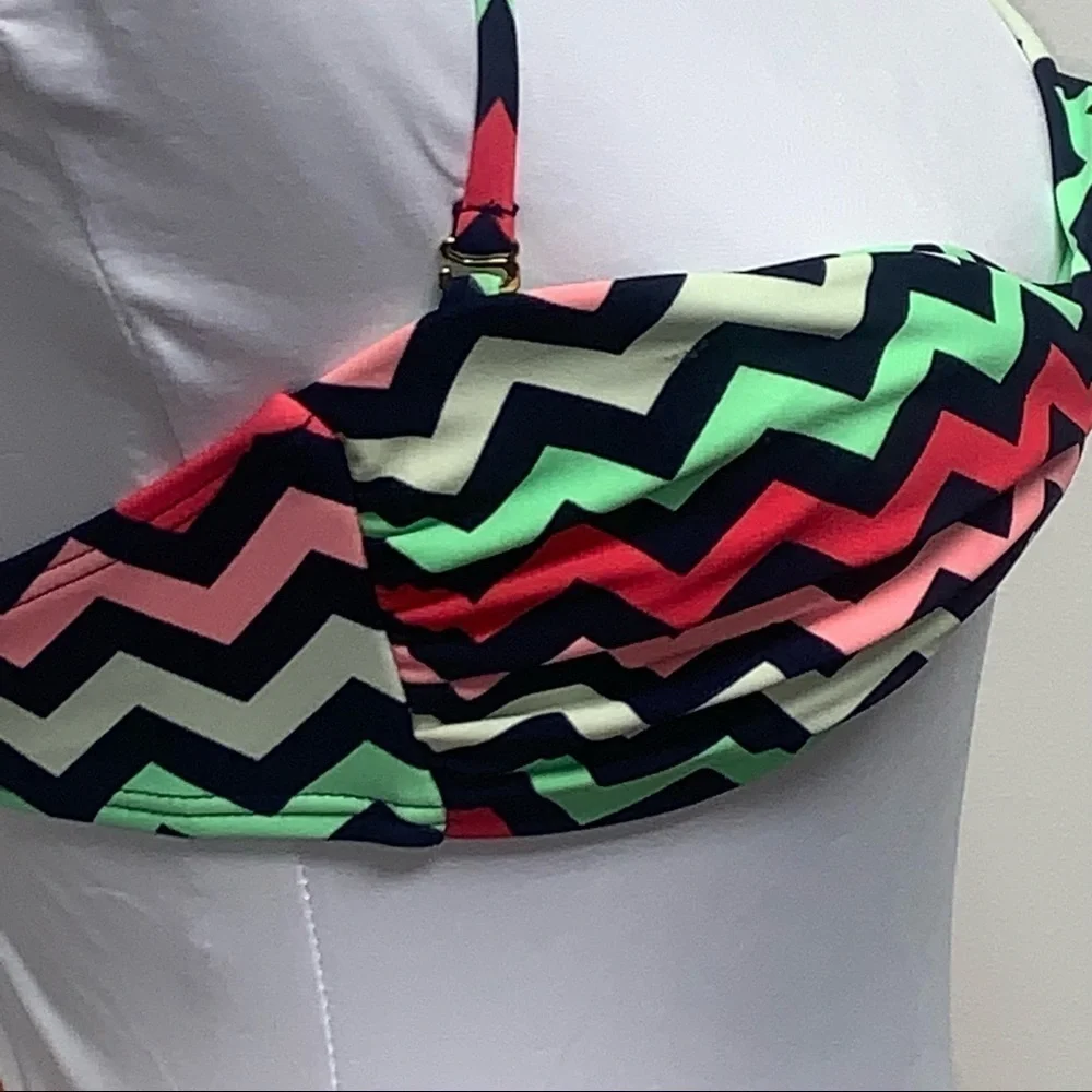 Xhilaration Size S Pink/Green/White Chevron Boho Halter Bikini Swim Top NWT NEW